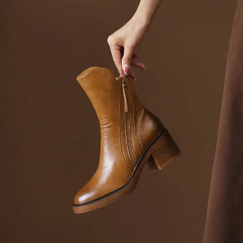 Nerissa Leather Pointed Toe Heeled Boots_2