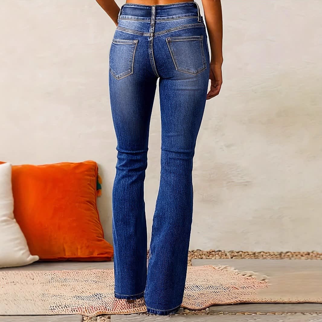 Willa High Waist Flared Jeans with Button Detail_2