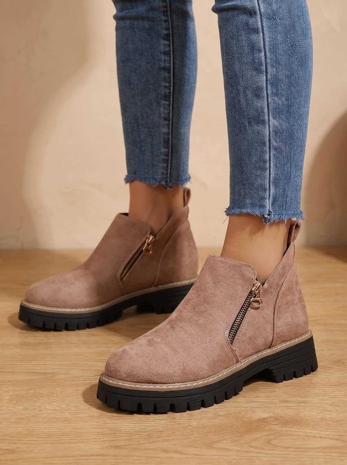 Damaris Arch Support Lug Sole Ankle Boots_14