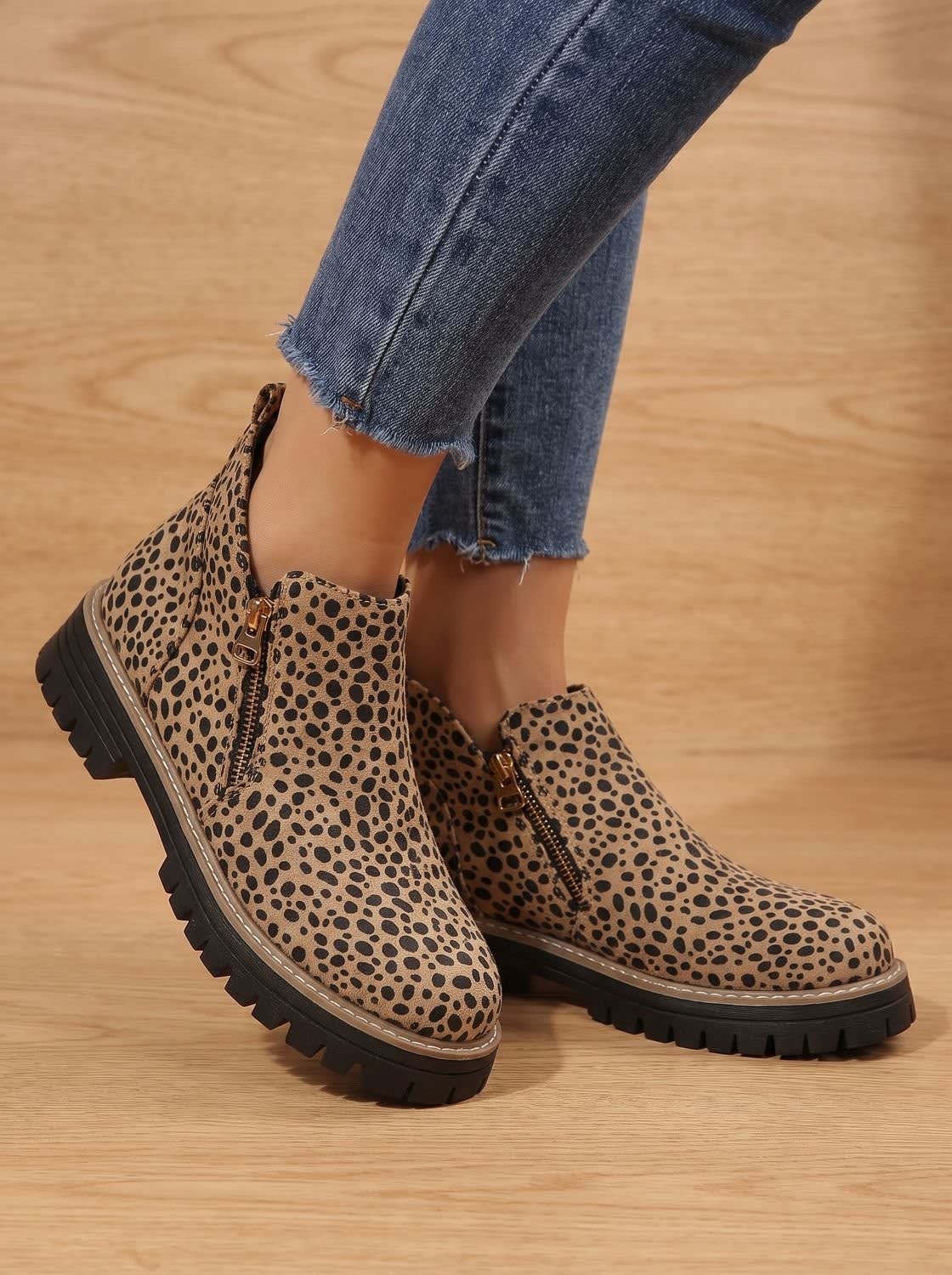 Damaris Arch Support Lug Sole Ankle Boots_2