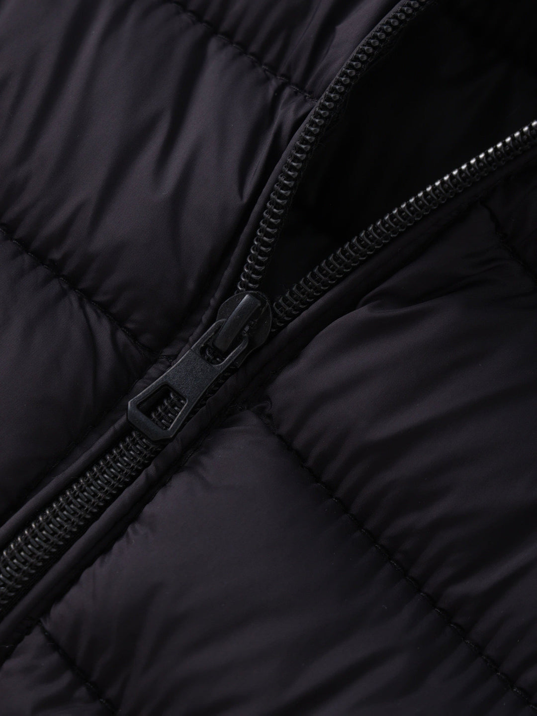 Zephyra Lightweight Stand Collar Puffer Jacket